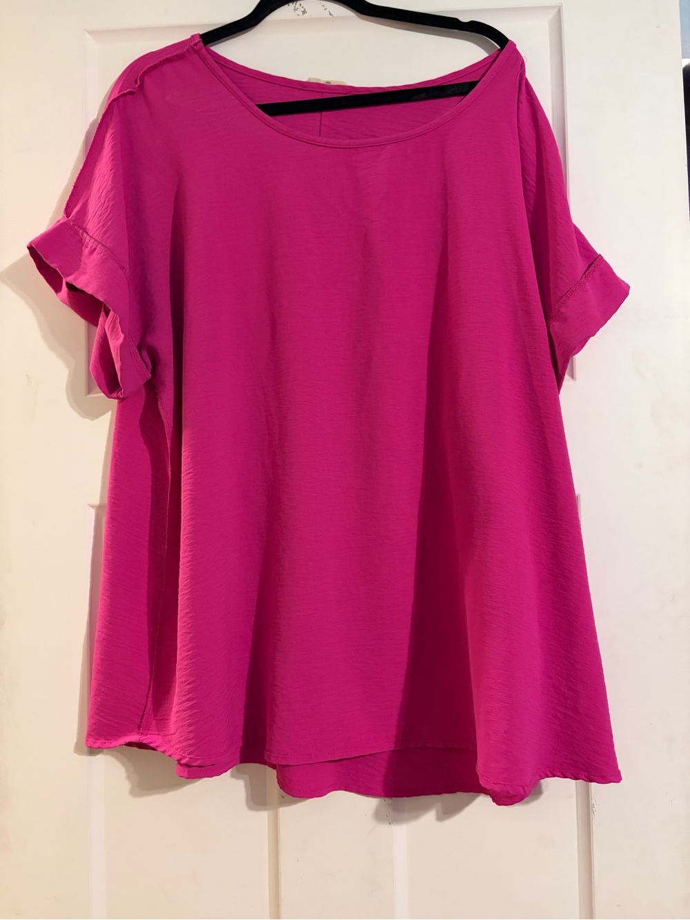 entro Fuchsia Short Sleeve Scoop Neck Tunic
